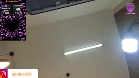 Abril  online show from March 10, 3:45 am