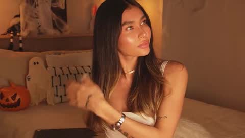 My name is Alexa. Please say hello I like to chat with you. If you have requests please use tip online show from October 15, 12:14 am