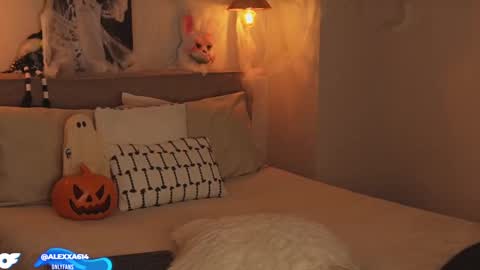 My name is Alexa. Please say hello I like to chat with you. If you have requests please use tip online show from October 16, 1:16 am