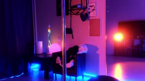 acid_pie online show from June 24, 8:49 pm