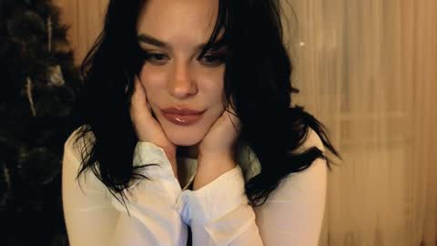 my inst   love inside 17 online show from January 20, 12:57 am