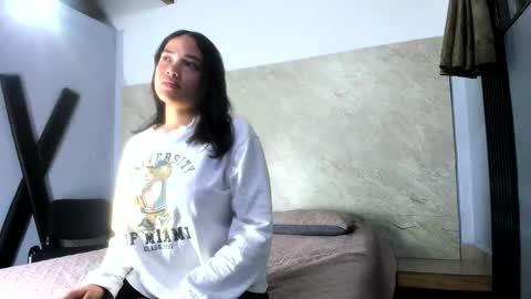 ada__3 online show from November 27, 3:47 am