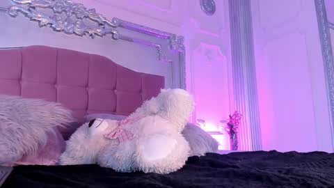 AdaFerreira  online show from February 11, 7:12 am