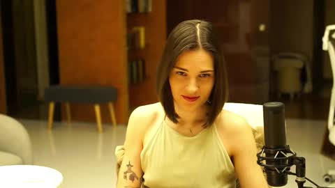 Ada   online show from December 18, 12:44 pm