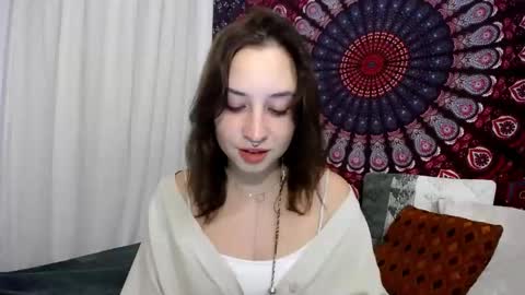 Adalyn online show from November 8, 7:17 pm