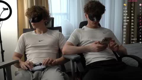 Adam online show from April 23, 1:02 pm