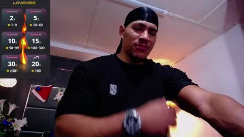 adam_fit19cm online show from December 19, 2:23 pm