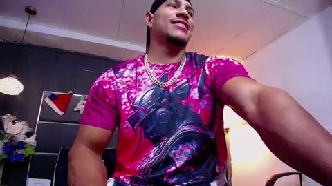 adam_fit19cm online show from December 3, 3:34 pm