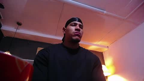 adam_fit19cm online show from April 20, 2:09 pm