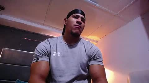 adam_fit19cm online show from March 20, 2:11 pm