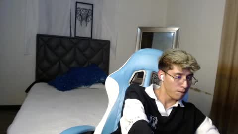 Adam online show from April 11, 4:50 am