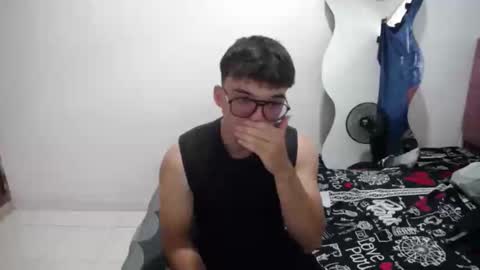 adam_love223 online show from December 4, 6:55 pm