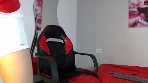 Hello guys excuse my absence I will be absent for several days for health reasons I hope you understand thank you very much. online show from February 8, 6:12 am