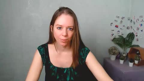 adamais_ online show from March 21, 7:14 am