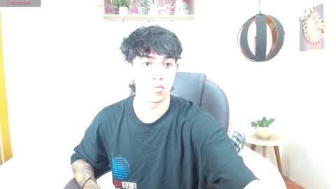 Adam online show from April 5, 7:11 pm