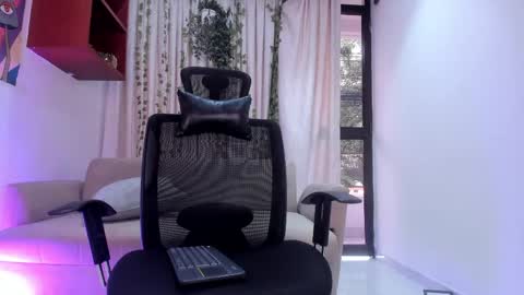 ADAM online show from June 4, 2:34 pm