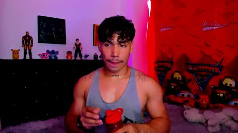 Adams online show from May 18, 8:04 pm