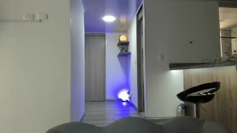 eva online show from April 27, 4:04 pm