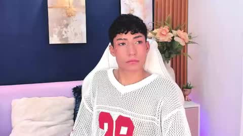 Adan  online show from June 3, 12:52 pm