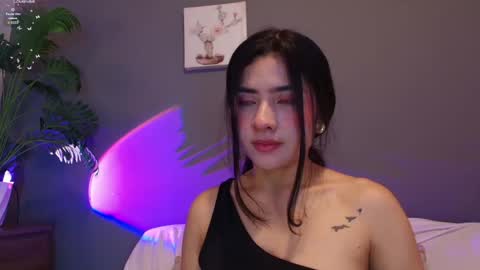  Adara Johnson  online show from May 27, 12:24 pm