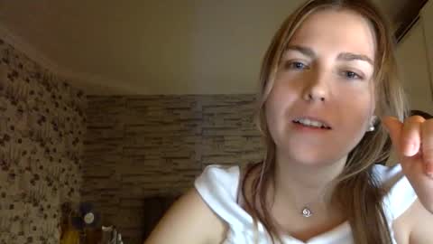 addicta_vera online show from October 22, 5:36 pm
