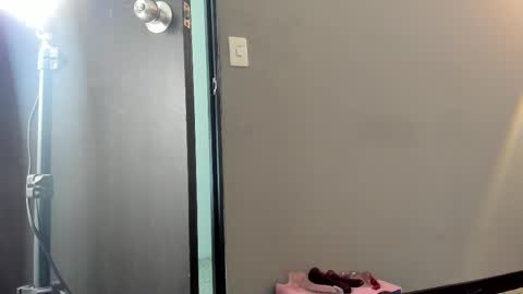 adela online show from January 12, 12:01 pm