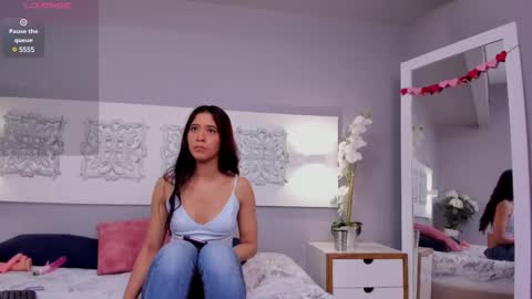 Adela Worsth online show from February 28, 6:52 pm