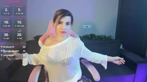 Adel online show from April 19, 6:10 pm