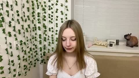 Adele online show from December 9, 1:34 pm