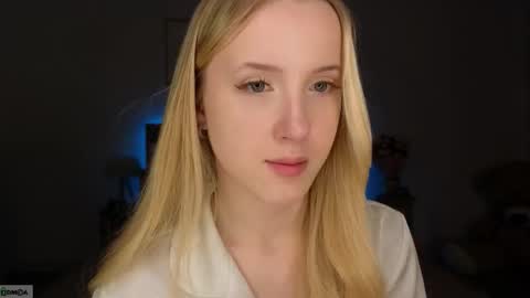 Adele online show from February 23, 10:01 pm