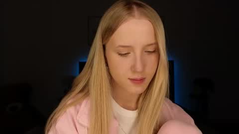 Adele online show from April 21, 8:49 pm