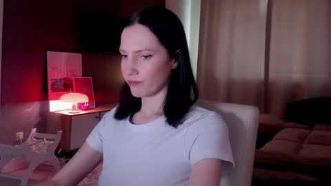 Adele Shine online show from April 15, 5:00 am