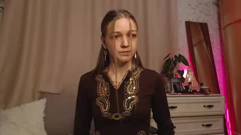 Lina online show from March 10, 3:09 pm