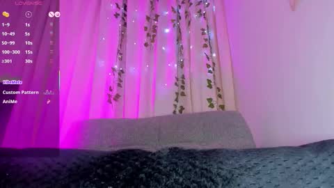 adelinaconte1 online show from February 9, 2:42 pm