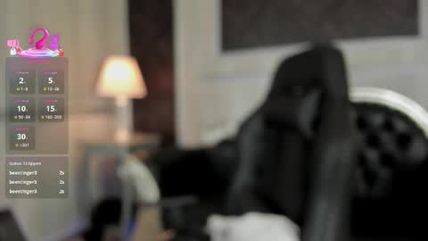 adelinemoretti online show from October 11, 8:45 pm