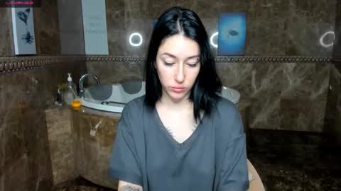 Adel online show from October 4, 2:53 am