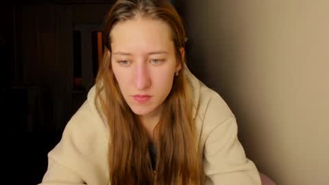 Adell online show from April 15, 9:48 pm