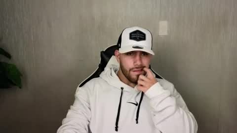 Ades online show from October 23, 11:12 am