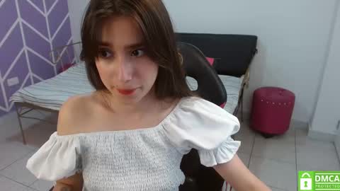 Snapshot of adhara_kitten chatting on October 9, 4:01 pm Adhara online show from October 9, 4:01 pm