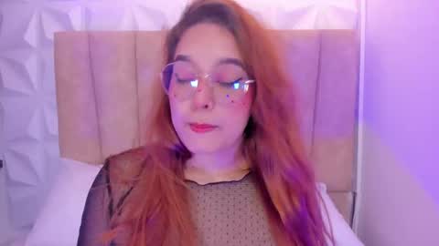 Snapshot of adhara_rousse_ chatting on September 19, 12:20 pm ADHARA online show from September 19, 12:20 pm
