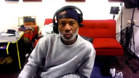 adick_ting online show from October 23, 7:43 am