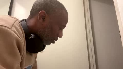 adick_ting online show from February 7, 11:23 am