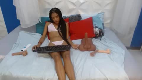adisson_petite1 online show from November 14, 2:52 pm
