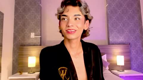 Adonis  online show from November 21, 5:16 am