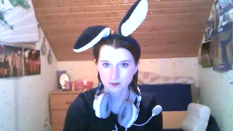 adorable_sparkle online show from February 11, 4:13 pm