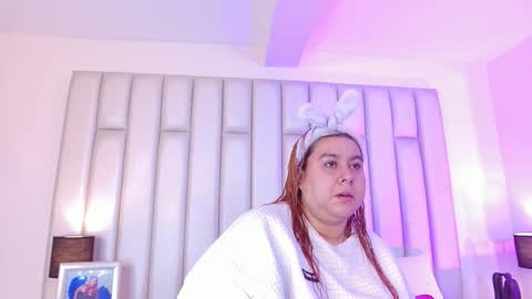 ANDREA PEREZ online show from February 11, 11:25 am