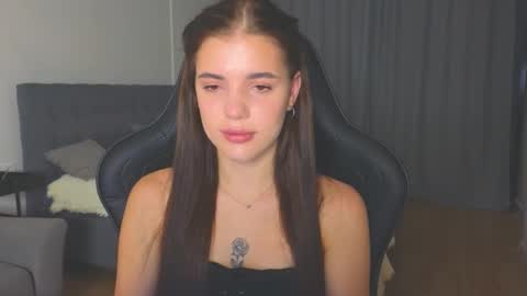 Adriana online show from September 20, 9:40 pm