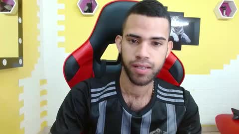 adri_sexboy online show from January 29, 12:56 pm