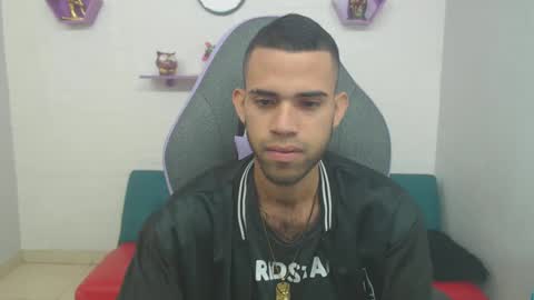 adri_sexboy online show from January 24, 4:39 pm