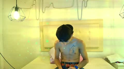 adrian_aa_21 online show from March 30, 5:29 am